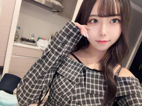 「本日出勤♡」08/16(日) 17:03 | うらんの写メ