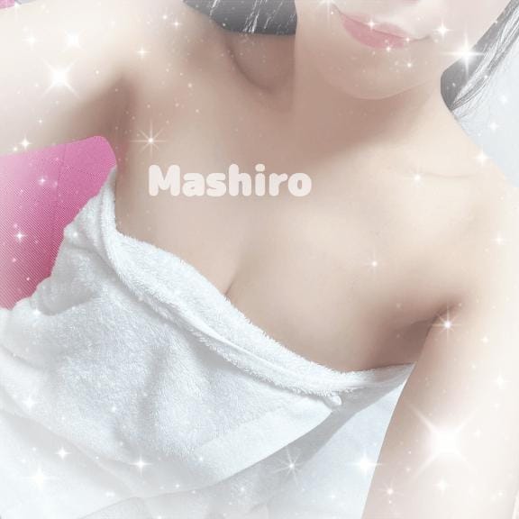 「おはようございます¨̮ 」08/17(月) 11:52 | ましろ 【フル勃起の美BODY】の写メ