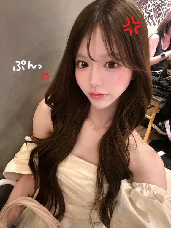 「ゆゆ怒ってます」08/17(月) 21:58 | 音羽ゆゆの写メ日記