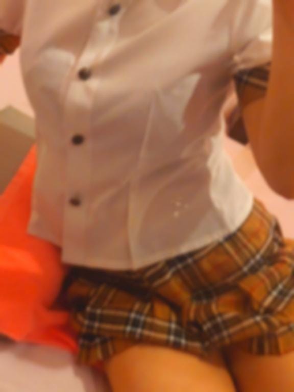 「チャームポイント」08/18(火) 21:32 | すあの写メ