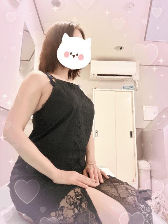 「雨だから正座して待ってる♡」09/07(月) 13:01 | 吹雪さくらの写メ