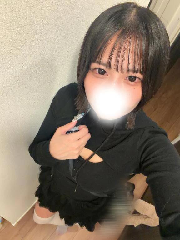 「いるよ^_^」09/07(月) 16:53 | まなみの写メ