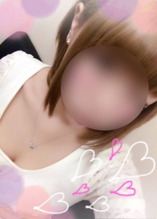 「出勤しました♪」09/11(金) 05:07 | 夢華の写メ