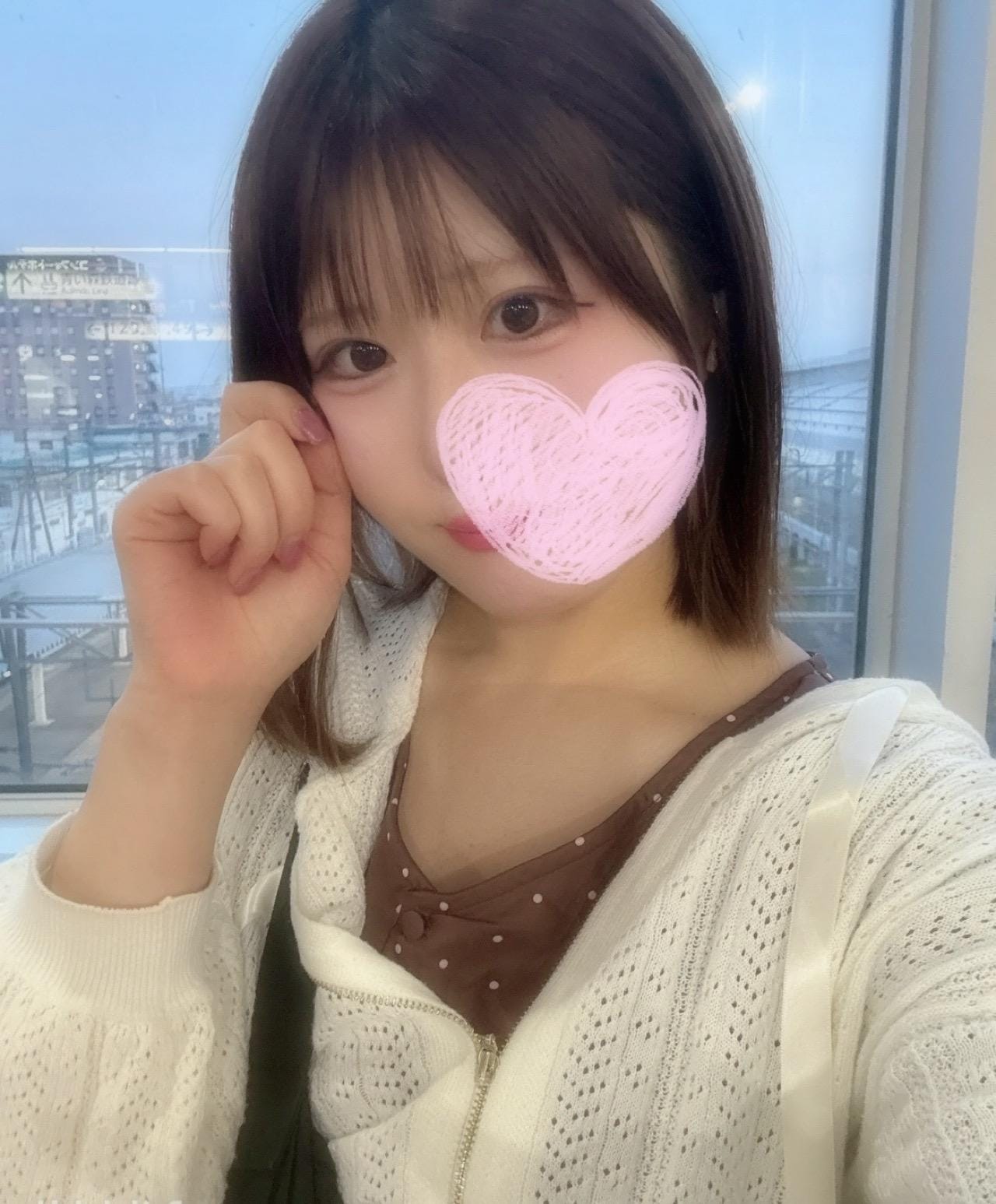 「出勤してます」10/03(土) 17:05 | 新人しほ☆快楽に溺れる濃厚体験の写メ日記