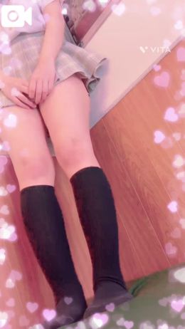 下から覗かれちゃった