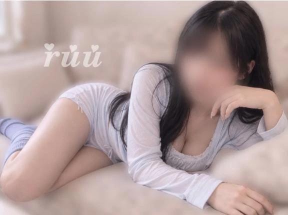 可愛い顔にかけちゃだめ。