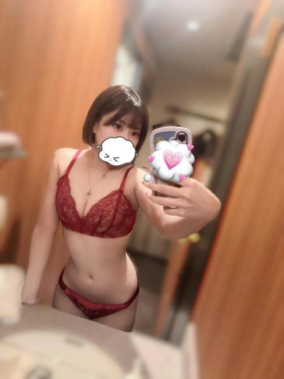 かな「じっくりと..」10/08(木) 20:29 | かなの写メ