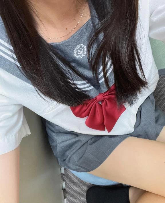 「退勤♡」10/09(金) 00:22 | ゆずはの写メ