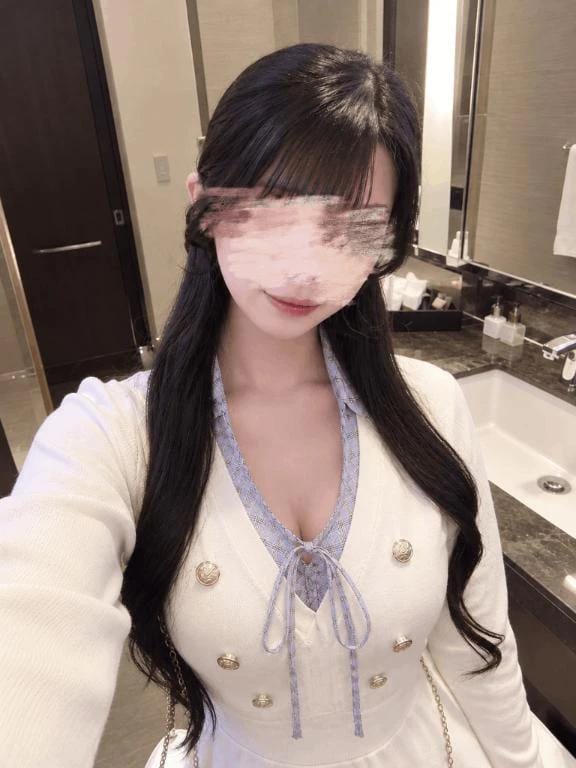 あこ「今日は夜更かしできるよね？」10/11(日) 22:59 | あこの写メ