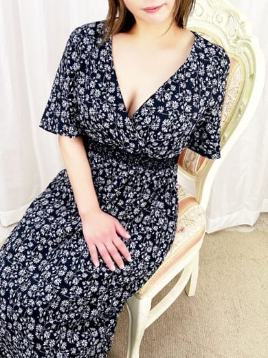 桜 もも|ほっこりーヌ梅田で評判の女の子