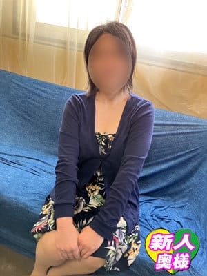 まりな【濃厚汁噴出奥様】