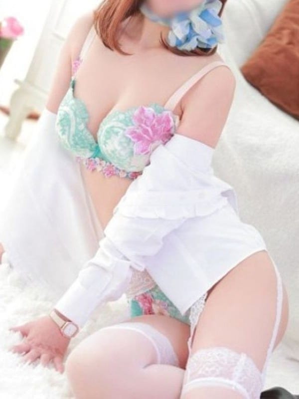 アヤナ秘書|秘書の品格で評判の女の子