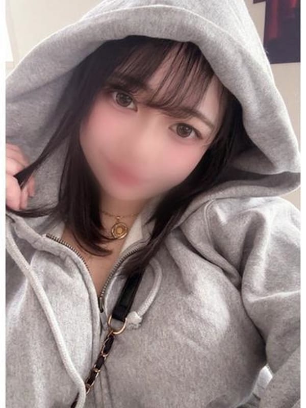 らら【天真爛漫くじらガール】