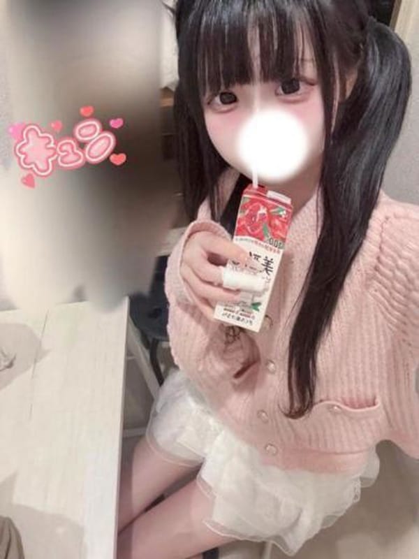 ろん【スレンダーなロリ天使】