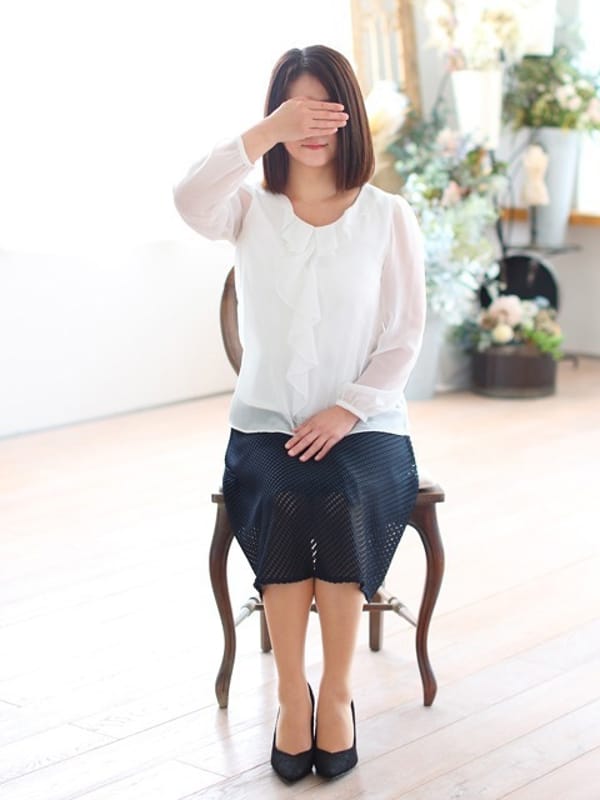 成瀬　ななみ【愛妻】|滋賀県風俗で今すぐ遊べる女の子