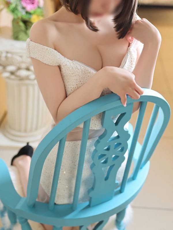 岡山 もも|キングアンドクイーンでおすすめの女の子