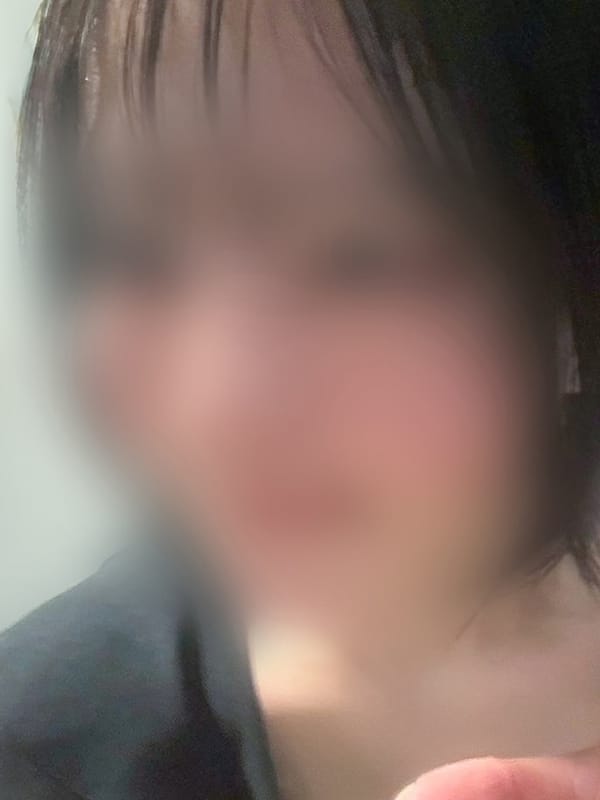 ニア|LOVE＆PEACEで評判の女の子