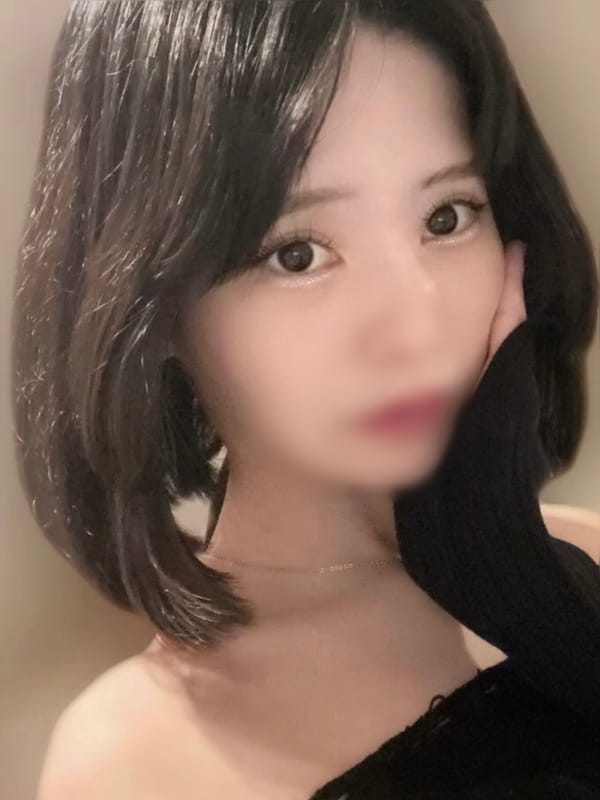 めぐ【長身スレンダーのキレカワ系！】