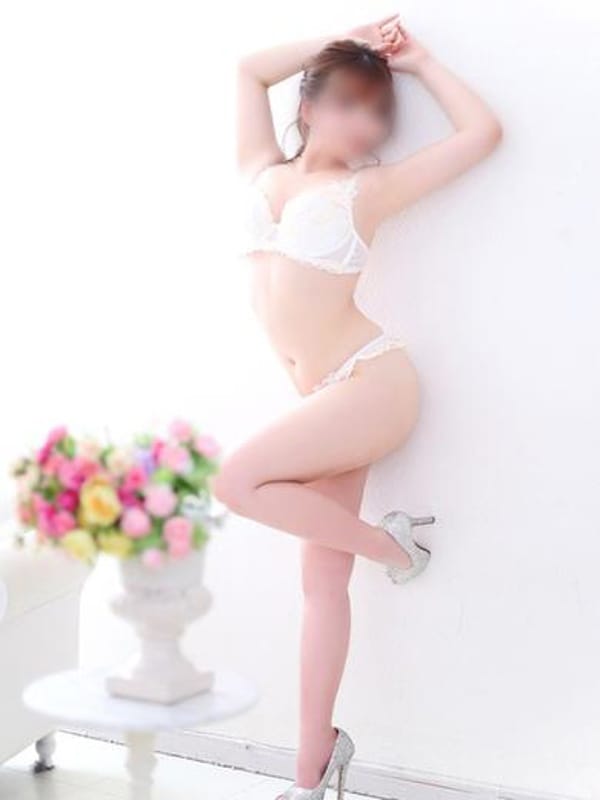 言の葉ももこ|ホットポイントVillaでおすすめの女の子