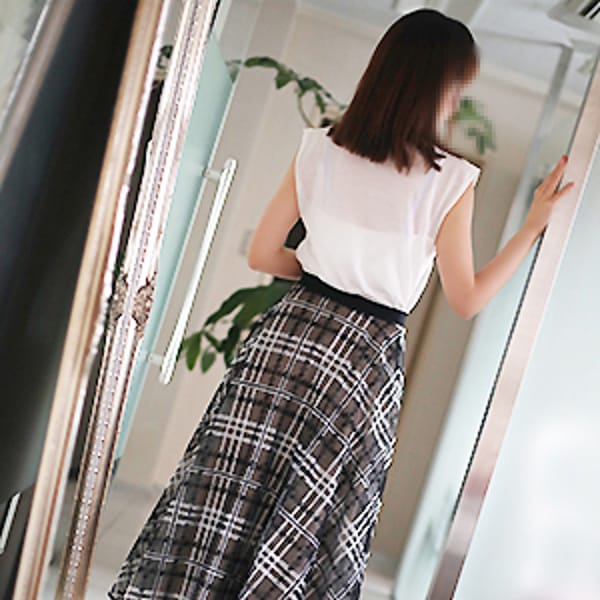 奈央(なお)【天真爛漫・美スレンダー】 | 人妻出逢い会『百合の園』新宿店(新宿・歌舞伎町)