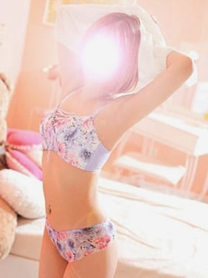 愛奈(あゆな)