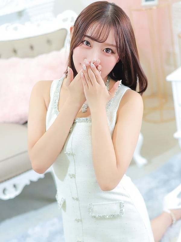 ゆのん【笑顔溢れる色白天使、降臨♡】