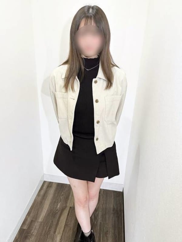 つくし【愛嬌満点の色白美女♡】