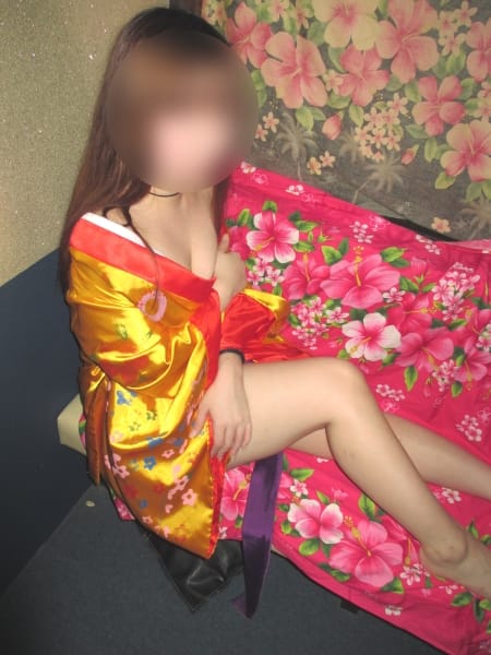 あきな