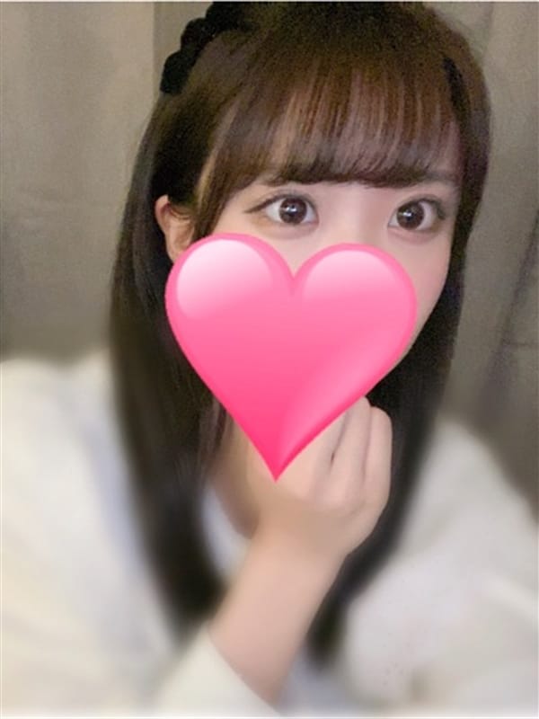 りあ|ティアラで評判の女の子