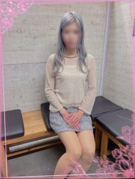 望月 かれん|ギン妻パラダイスで評判の女の子