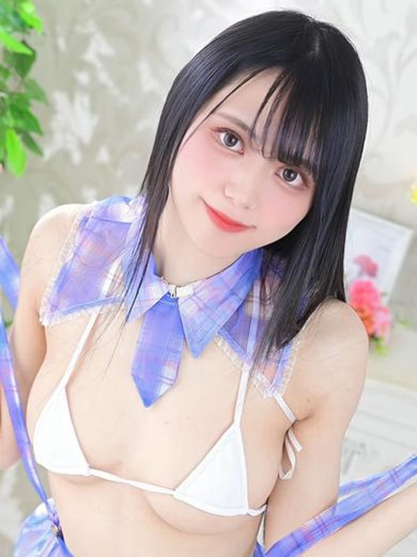 みり S級ルックスにFカップ巨乳|WEST・COM（ウエスト・コム）でおすすめの女の子