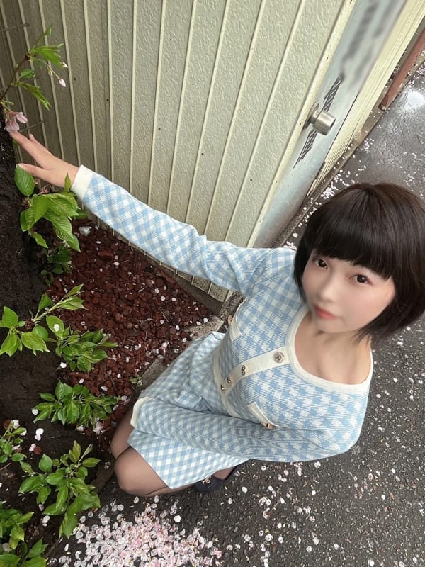 りょうか|新宿・歌舞伎町デリヘルで今すぐ遊べる女の子